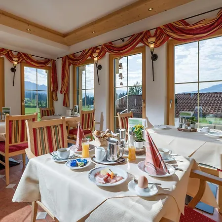 Adelsbergers Bergland 3*