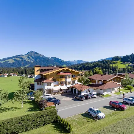 Adelsbergers Bergland Гостевой дом