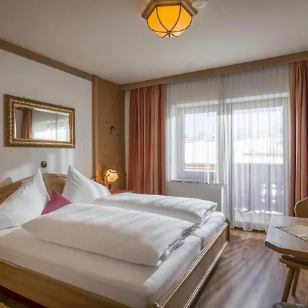 Adelsbergers Bergland بيت ضيافة