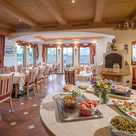 Adelsbergers Bergland بيت ضيافة