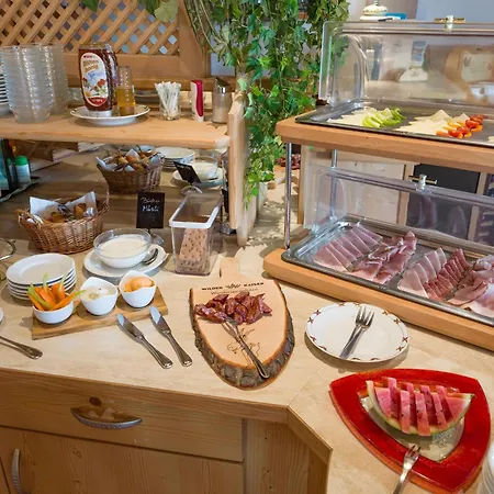 Adelsbergers Bergland بيت ضيافة 3*